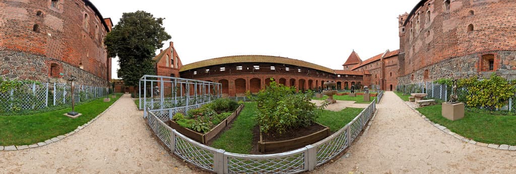 Dialog of Space - exhibition in Malbork Castle. Gigapixel panorama